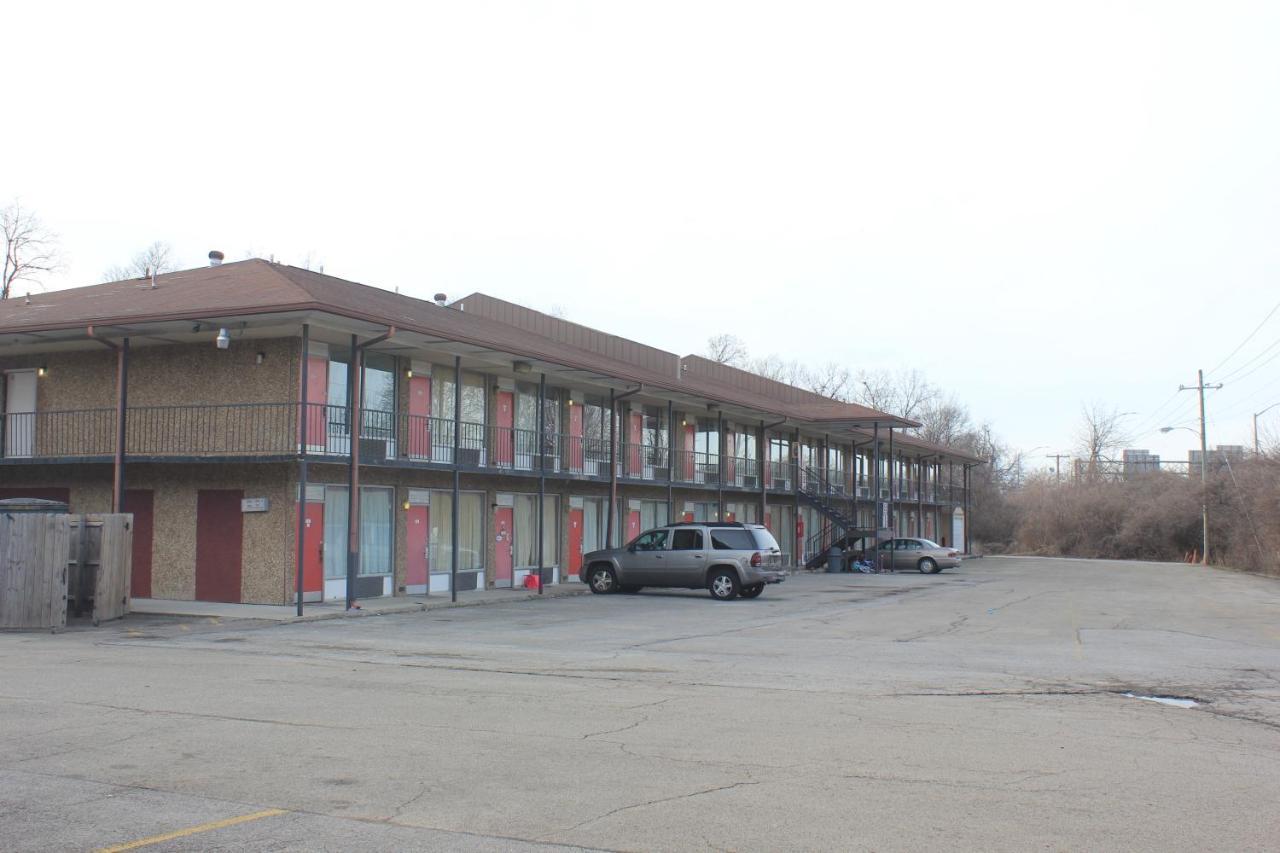 Red Carpet Inn - Louisville Eksteriør bilde
