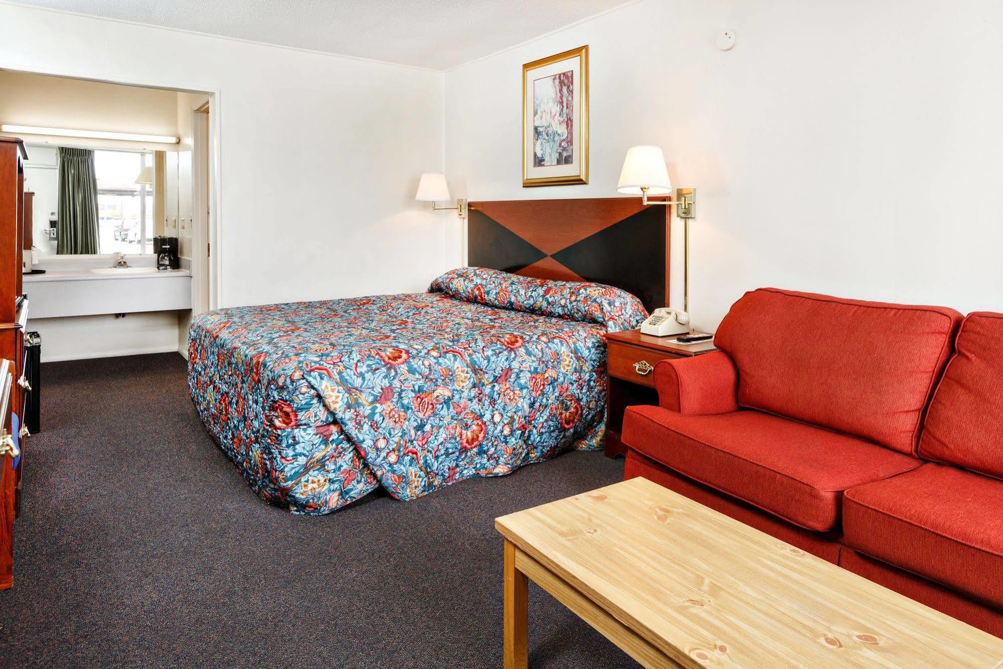 Red Carpet Inn - Louisville Eksteriør bilde